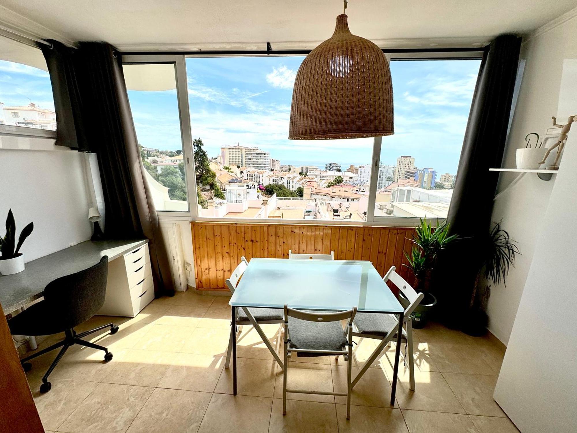 Cozy With Sea View & Pool Appartement