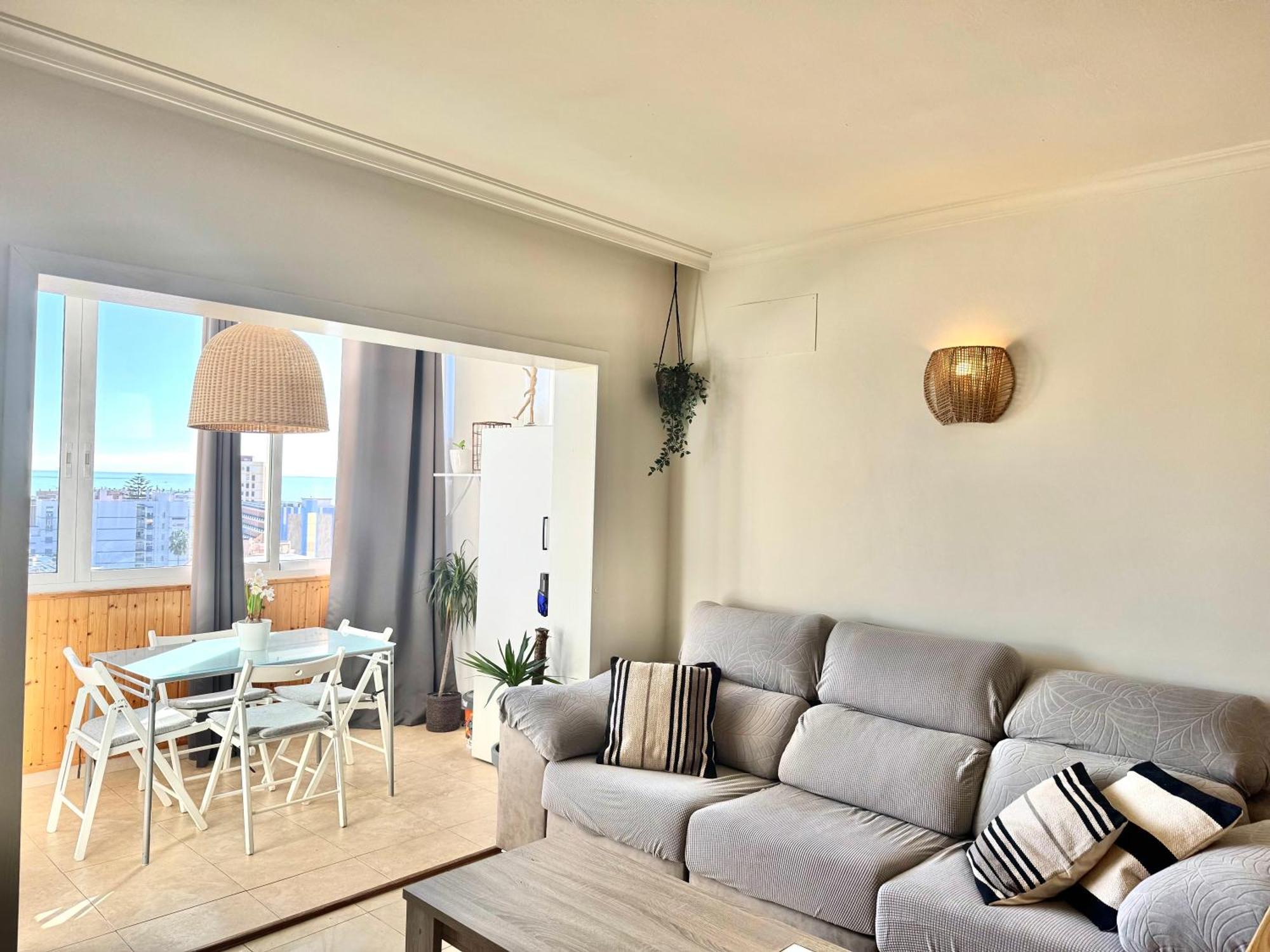 Cozy With Sea View & Pool Appartement Fuengirola